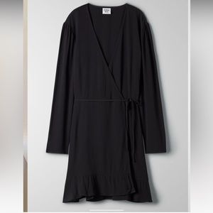 Aritzia Sunday Best Marion Dress 💟